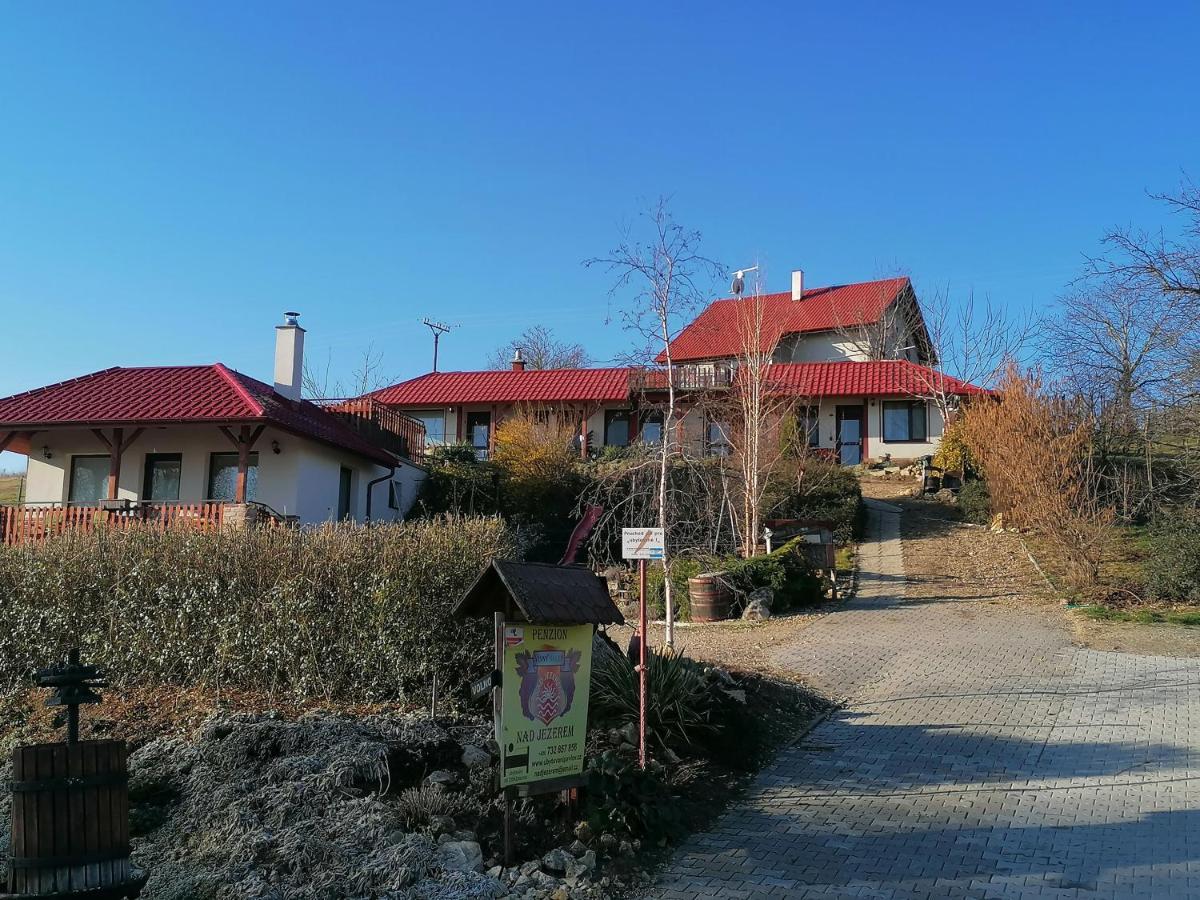 Penzion Nad Jezerem Pavlov Exterior photo